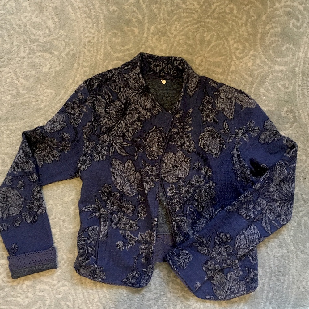 Knitted & knotted blazer jacket